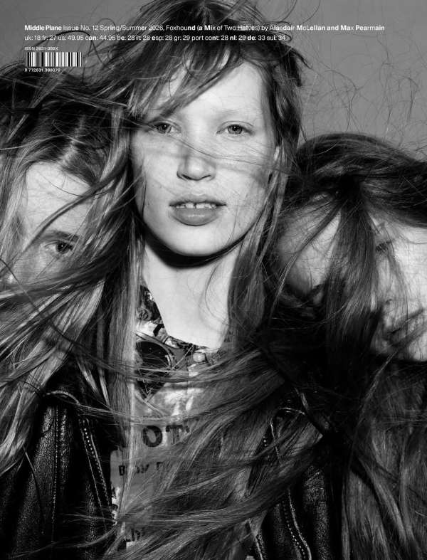 Jacqui with Iris & Violet by @alasdairmclel...