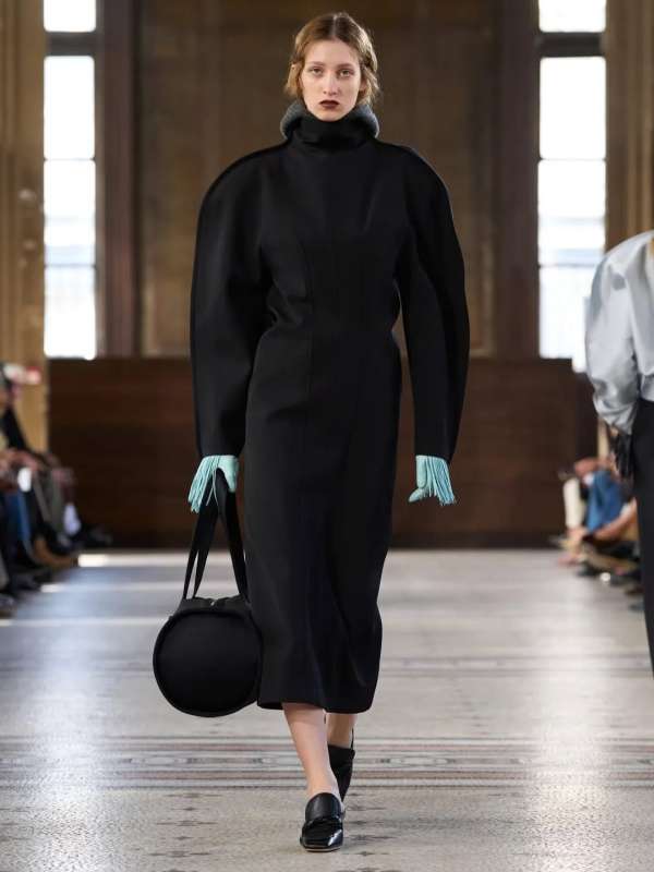 Carven AW26’ by @markhowardthomas @emimikar...