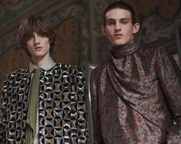 @maisonvalentino Photographed at Palazzo Ba...