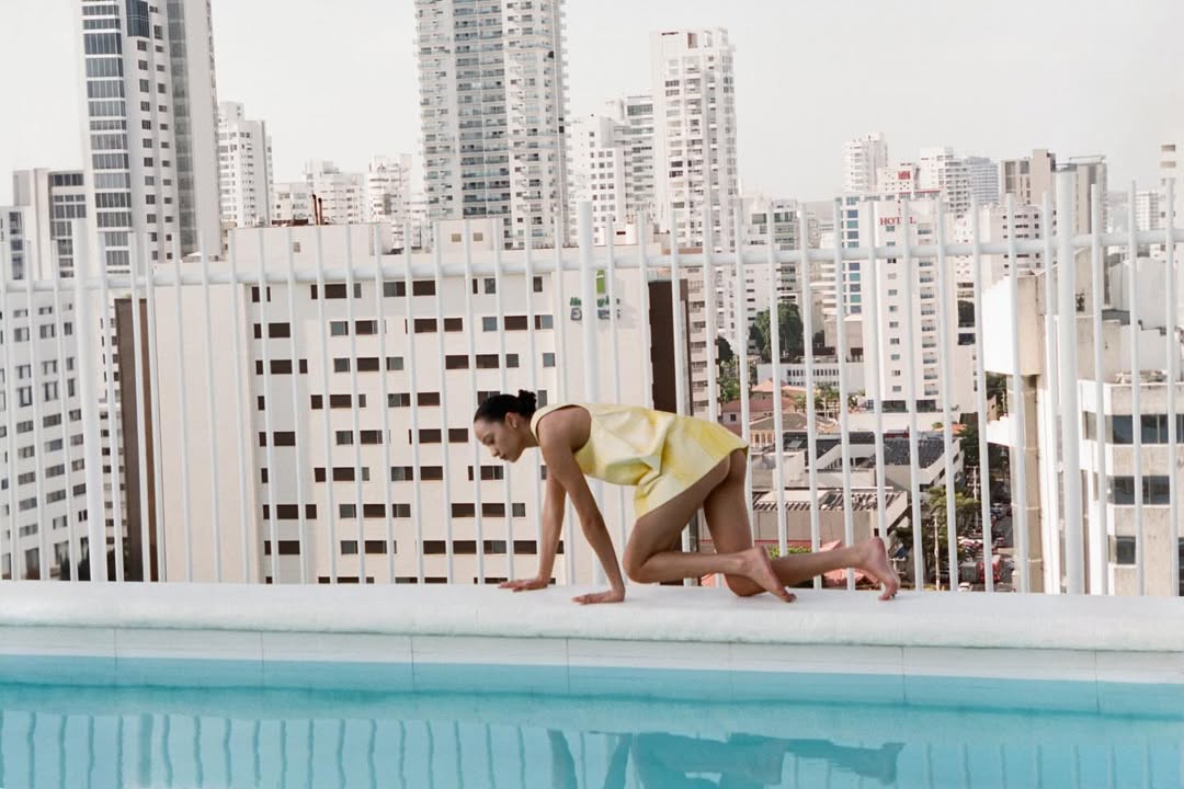 Selena in Cartagena @hart_leshkina @tony_irvine @holidaymagazine @atelierfranckdurand