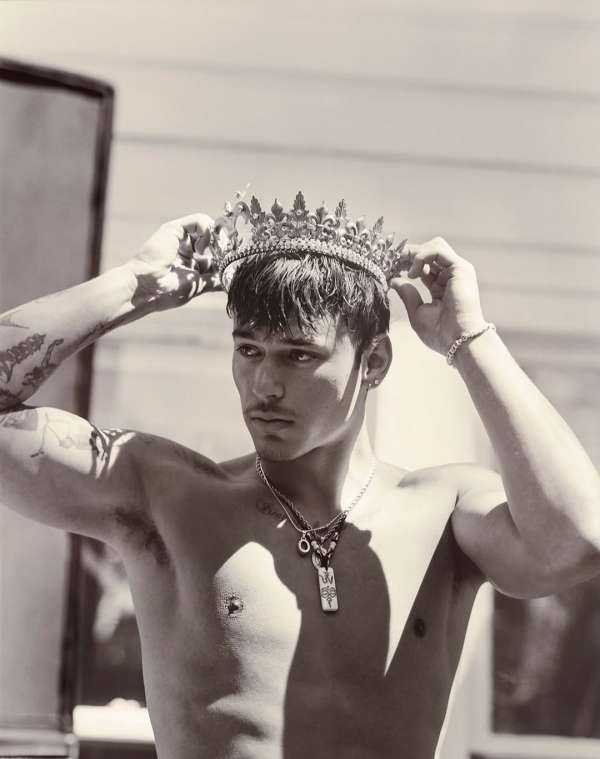 @m_magazine @theo123456 @mr_carlos_nazario ...