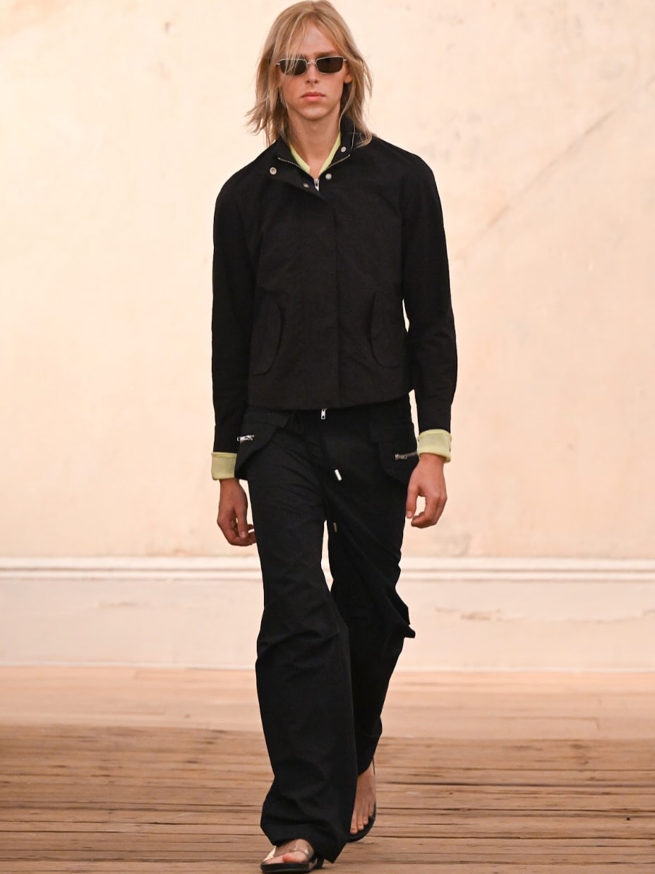 @eckhaus_latta SS27’ Styled by @thistlebrown 

@dylanchavles 
@farahomidibeauty 
@dlx 
@houseofsarlo 
@midlandagency