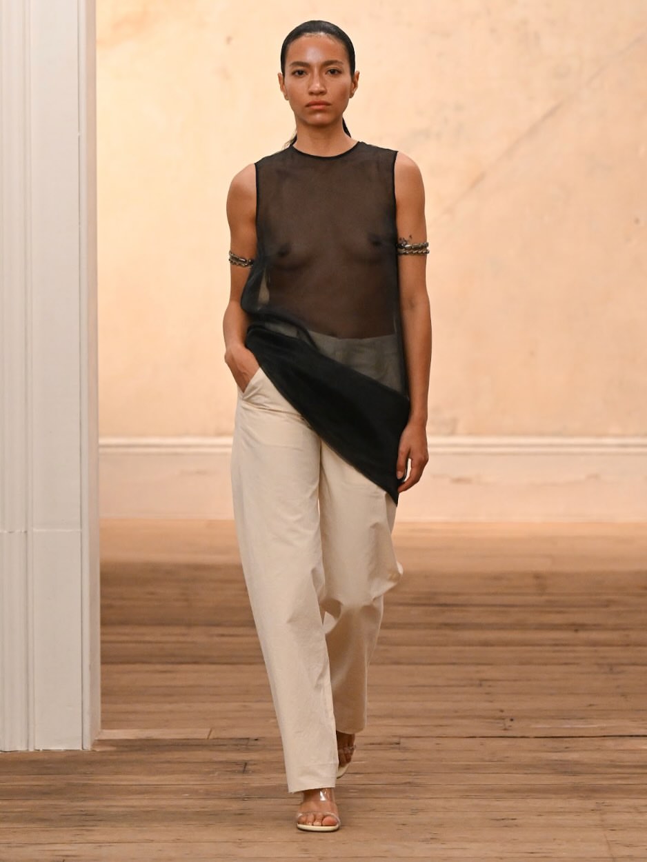 @eckhaus_latta SS27’ Styled by @thistlebrown 

@dylanchavles 
@farahomidibeauty 
@dlx 
@houseofsarlo 
@midlandagency