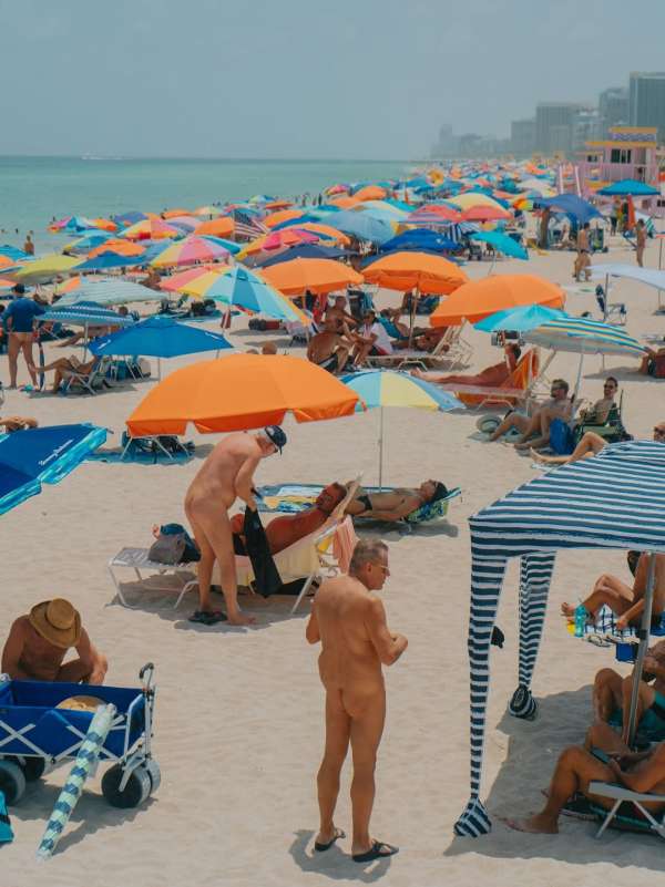 “If They Asked for Nudes” by @sofiperazzo 