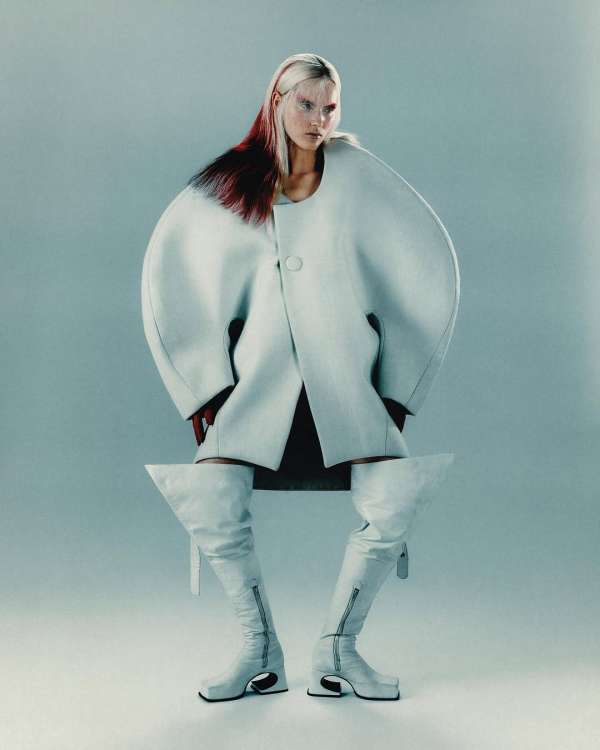 Milk Presents: Metamorphic Muse by @perappe...