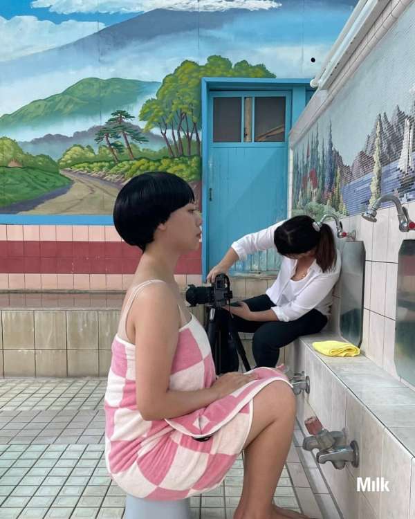 Artist Spotlight: Following a project at Gl...