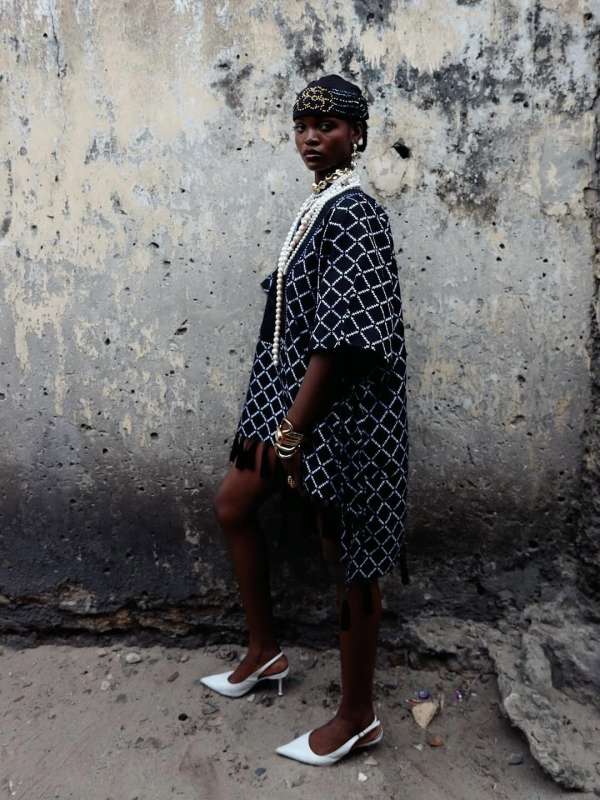 “Three thrones, One story” captured by @una...