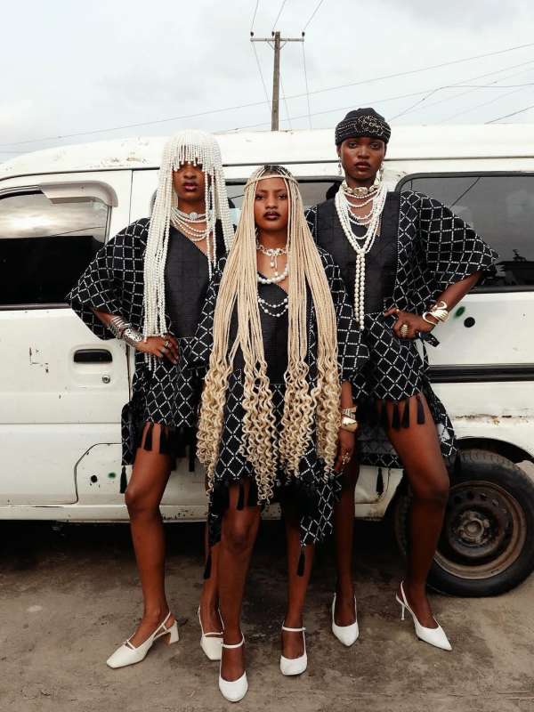 “Three thrones, One story” captured by @una...