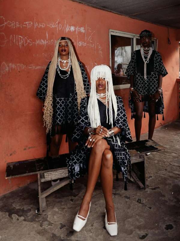 “Three thrones, One story” captured by @una...