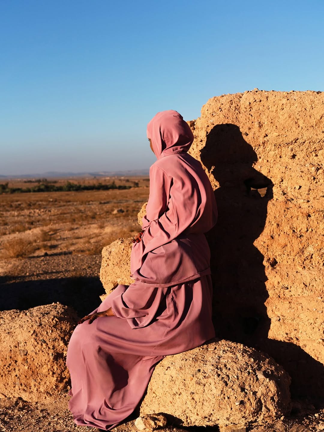 ‘Morocco’ through @sabrina.charehbili . With roots in both the Netherlands and Morocco, Sabrina’s work is an ongoing quest for meaning in the world around her, exploring and investigating the interdependence between humans and nature.

“This project is a personal visual journey that explores themes of cultural displacement, identity, and belonging, capturing the emotional and sensory essence of Morocco through the interplay of people, place, tradition, and light.”