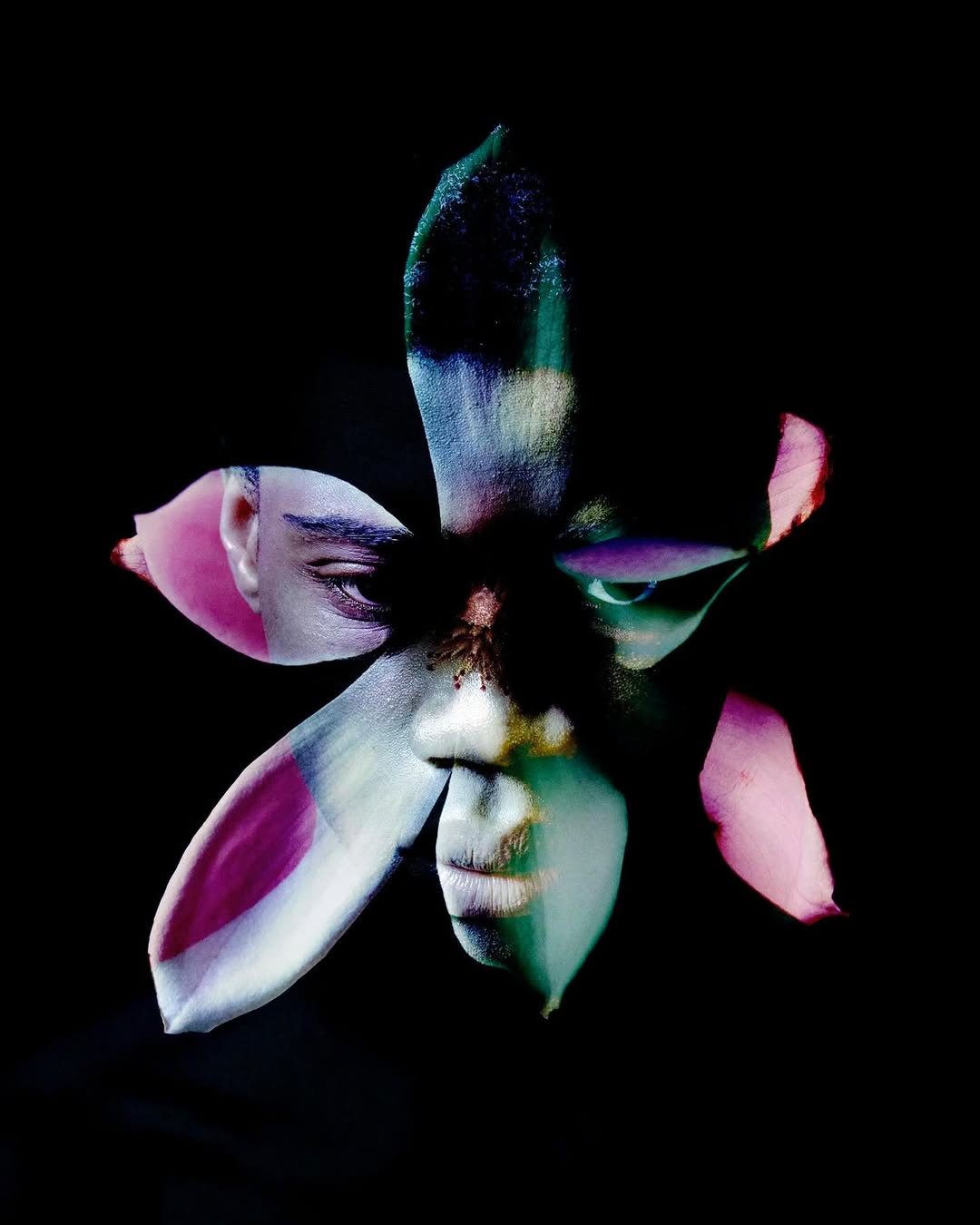“A Floral Reflection,” captured by @otto.masters 

“This series is a quiet meditation on beauty and fragility, using the floral form as a mirror for our own bodies and our evolving relationship with nature.”

Credits: 
Photographer - Otto Masters @otto.masters
Floral Artist - Hamish Powell @hamispowell 
Model - Lenny Kragba @lennykragba