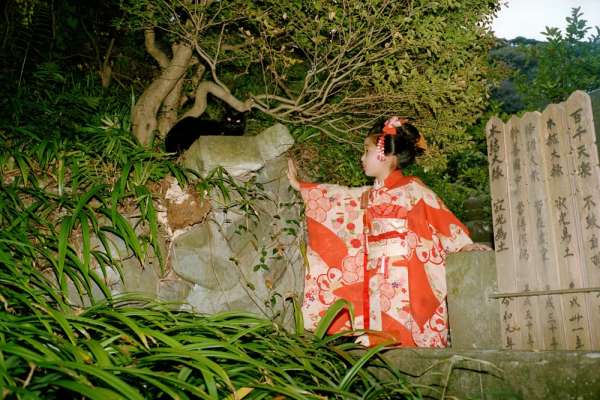 A walk through Tokyo-born street photograph...