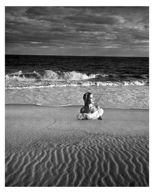 ‘Halsman: Light and Shadows,’ a curated sel...