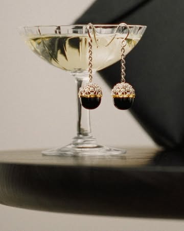 Frida-My X Totême Dec. 25