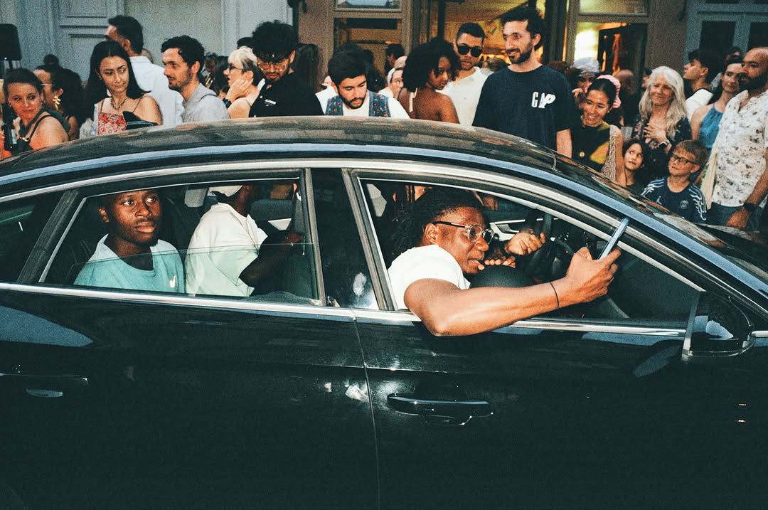 slider image