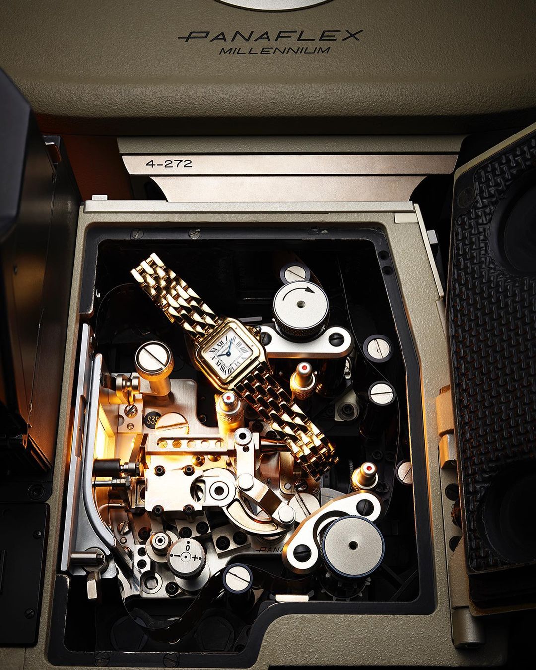 ELLE International |  Mar. 21