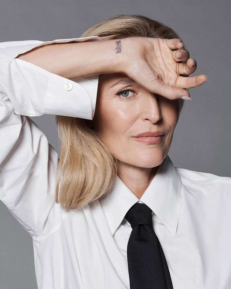 Paola Kudacki X Gillian Anderson for Elle France Nov. 25