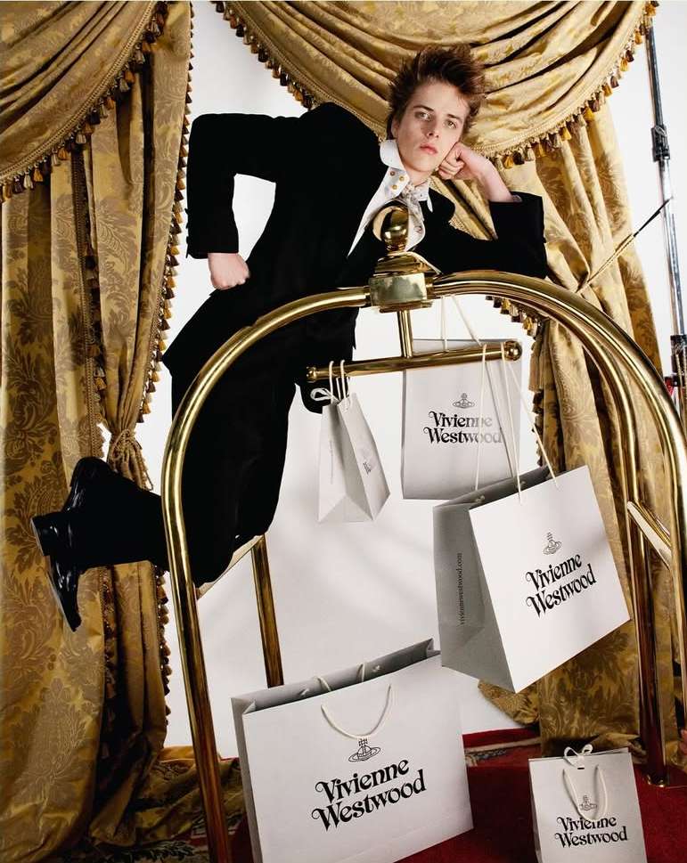 <a href="/felix-cooper">Felix Cooper</a> X Vivienne Westwood <span style="text-transform: none; white-space: nowrap;">Dec. 25</span>