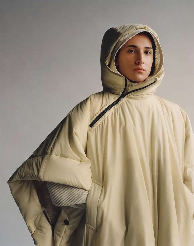 <a href="/lola-pani">Lola & Pani</a> X HOMME PLISSÉ ISSEY MIYAKE <span style="text-transform: none; white-space: nowrap;">Dec. 25</span>