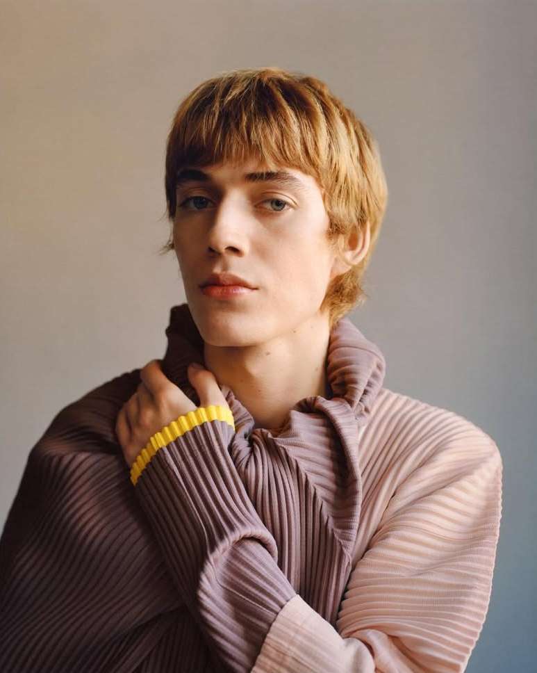 <a href="/lola-pani">Lola & Pani</a> X HOMME PLISSÉ ISSEY MIYAKE <span style="text-transform: none; white-space: nowrap;">Dec. 25</span>