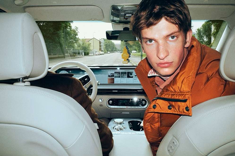 Justin Leveritt X U la Repubblica
