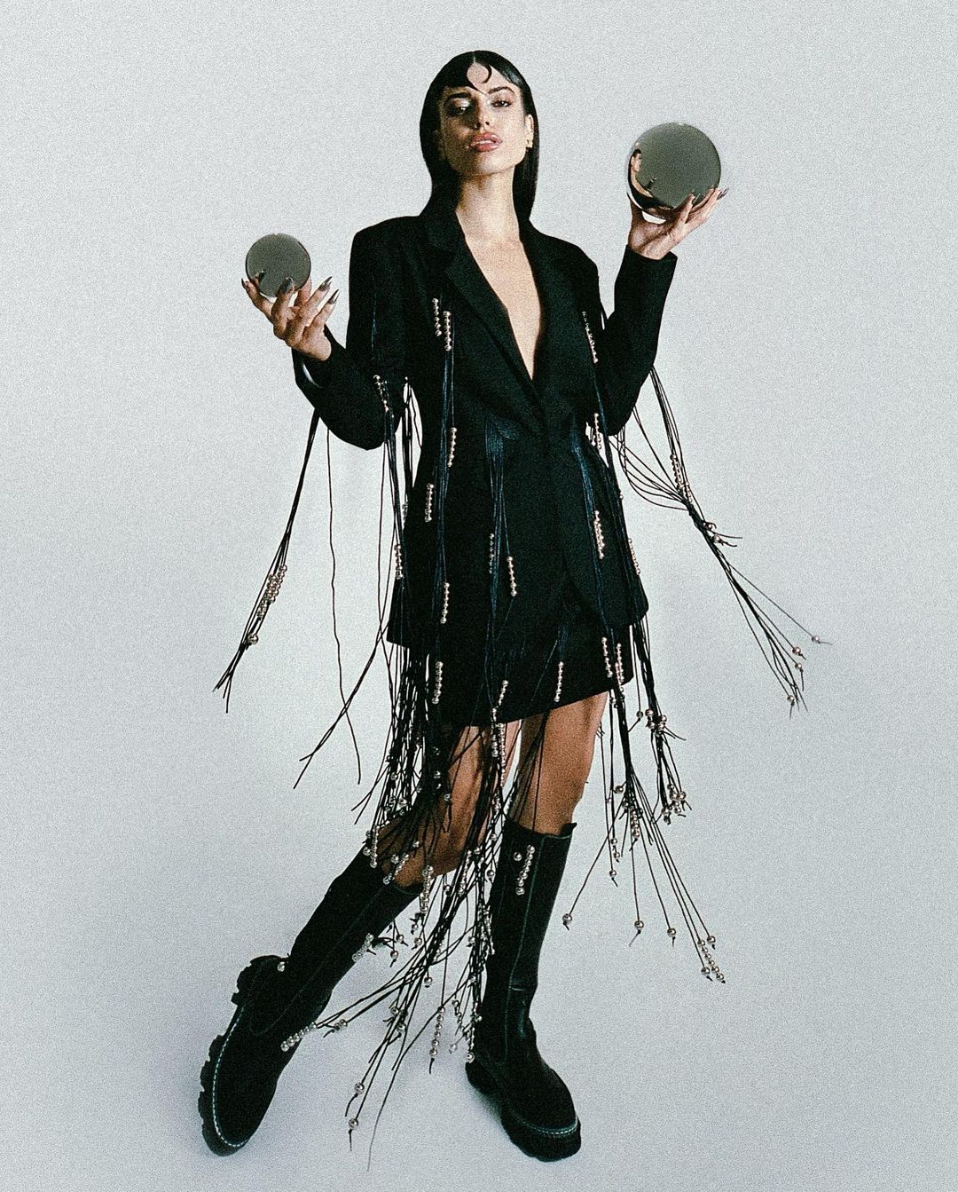 Schon Magazine |  Feb. 23