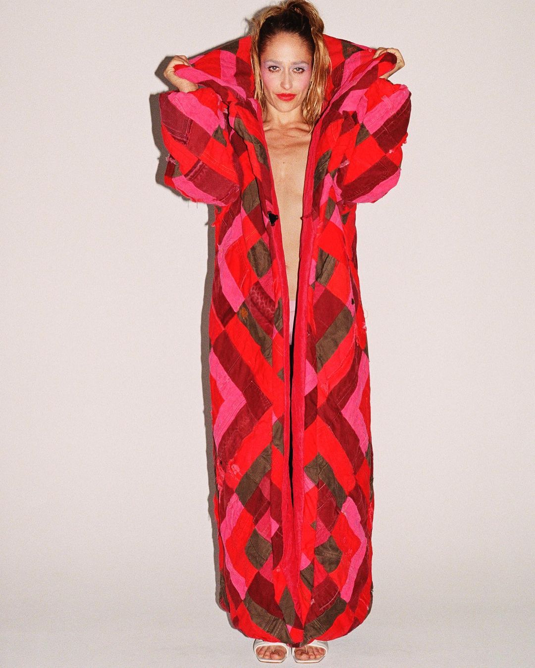 Ladygunn Magazine |  Oct. 23