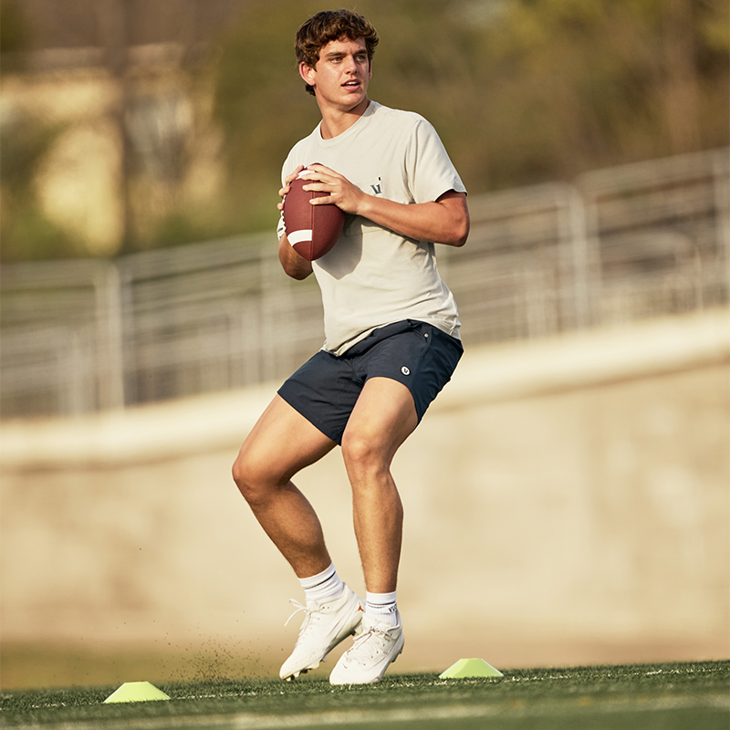 In 2025 @VuoriClothing announced @ArchManning, college football player, as the newest Vuori Athlete!
 
@mark_tesi Photographer
@phillip__mansfield Cinematographer
@notchill_taze Camera
@NaviaVision Production
@Deano_Snyder Executive Producer
Alena.Svy Producer

Special thanks to @kelcuttrell 

  #naviavision