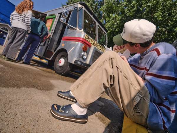 Spring is here! A fun look for a classic br...