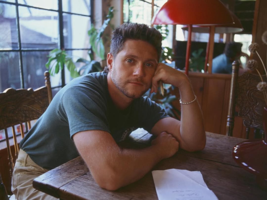 @zackerymichael shoots @niallhoran as featured in ...