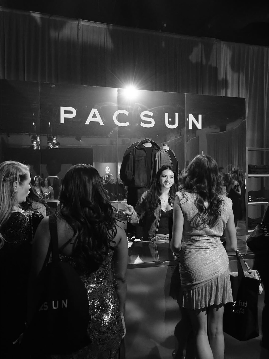 For the third consecutive year, Nya Studios was home to the annual  Rare Impact Fund Gala 💜 A truly unforgettable evening dedicated to @SelenaGomez’s mission to raise $100 million to expand youth mental health resources worldwide.