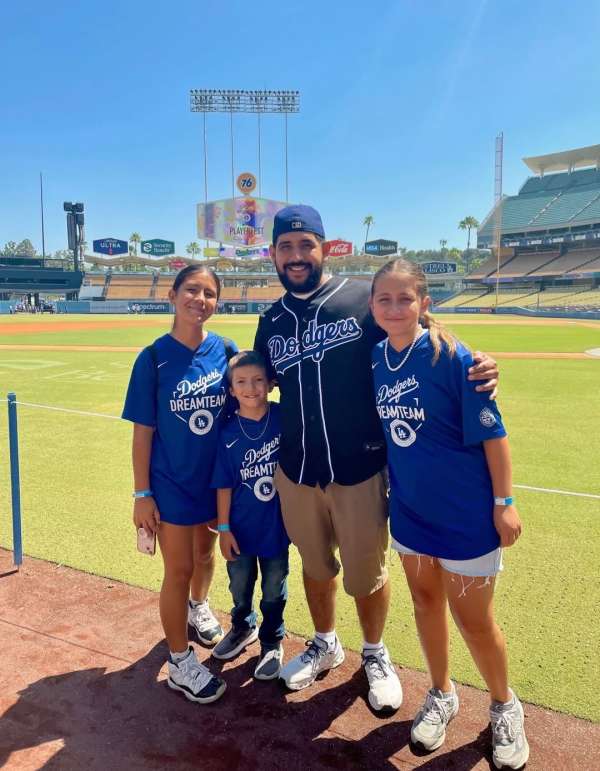 Happy Father’s Day from the nya family. 💙💙💙