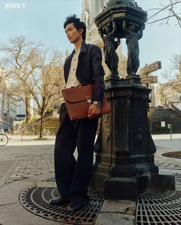 BAI @ruien.bai for @esquire_china