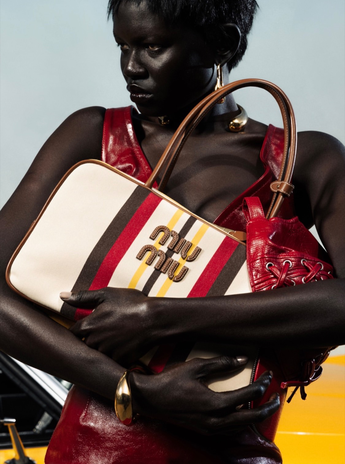 FIFI @fifi_junubia for @citizenk_magazines
Photographer_ @kraaps__
Stylist_ @timothegrandchavin
DA_ @alinkazz
MakeUp_ @davidlenhardt
Hair_ @ryojiimaizumi
Set_ @lola.carriere
Production_ @diggakhedija
THANKS @titaniummanagement @patricialagrange
#castbyme