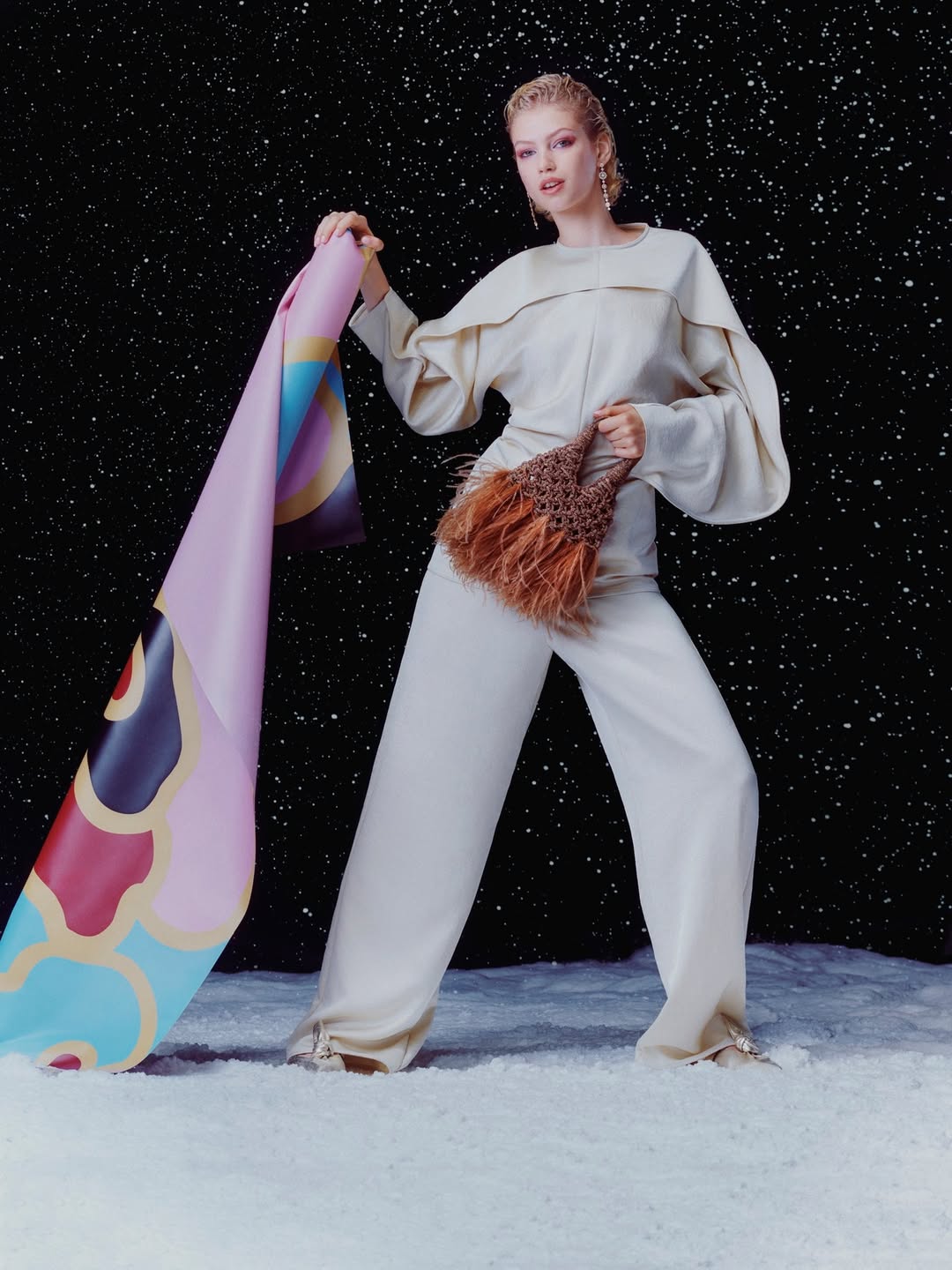 Le plus beau des cadeaux
@galerieslafayette by @clarkfranklyn

With ROSA @rosaeimann, YUN CHAN @yochan____ 
And OCTAVE et ANNE VICTORIA
Agence @ddbparis
DC @ondine.simon
DA @roxanehamoniereboizel @domnin_bureau
Stylist @joysinanian
Hair @masashikonnohair
Make up @sunao__takahashi
Costume @robinroysimeraybroderie
Set design @milanoscena
Production @la_belle_production
THANKS @selectmodelparis @marilynagencyparis @agencefrimousse @myagencykids @julabrigante @marinerolland15 @anne_cath_p