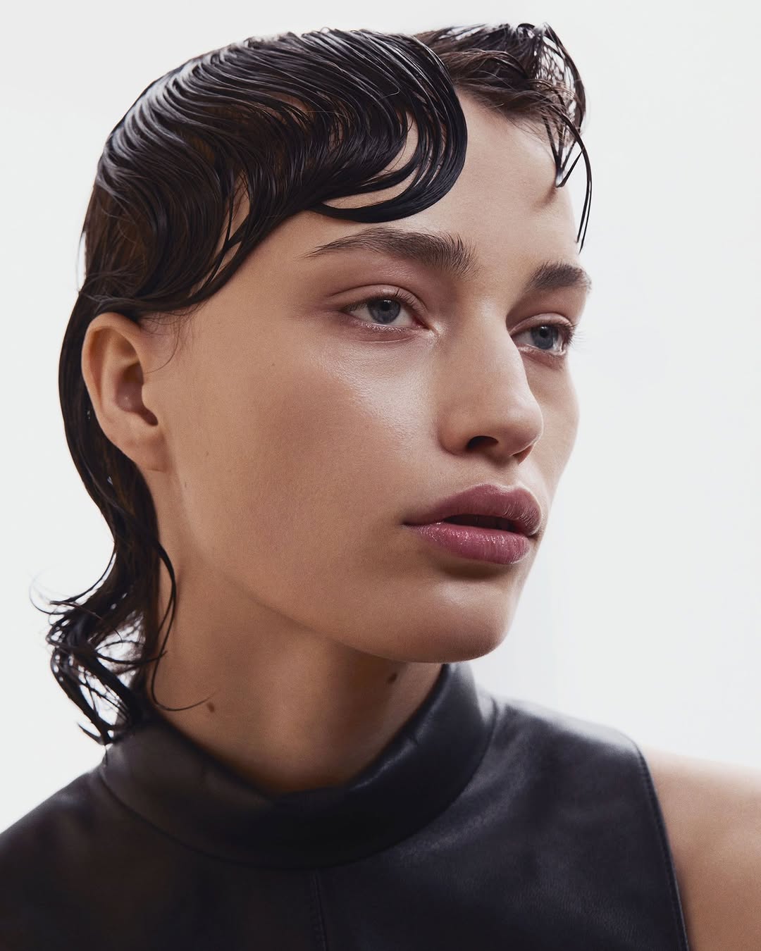 AGLAE @xglxee
Photography_ @chloeclaverie_
Hair&Makeup_ @annabelle___petit
THANKS @imgmodels