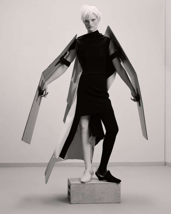 LAUREN @laurenntheobald for @vogueczechoslo...