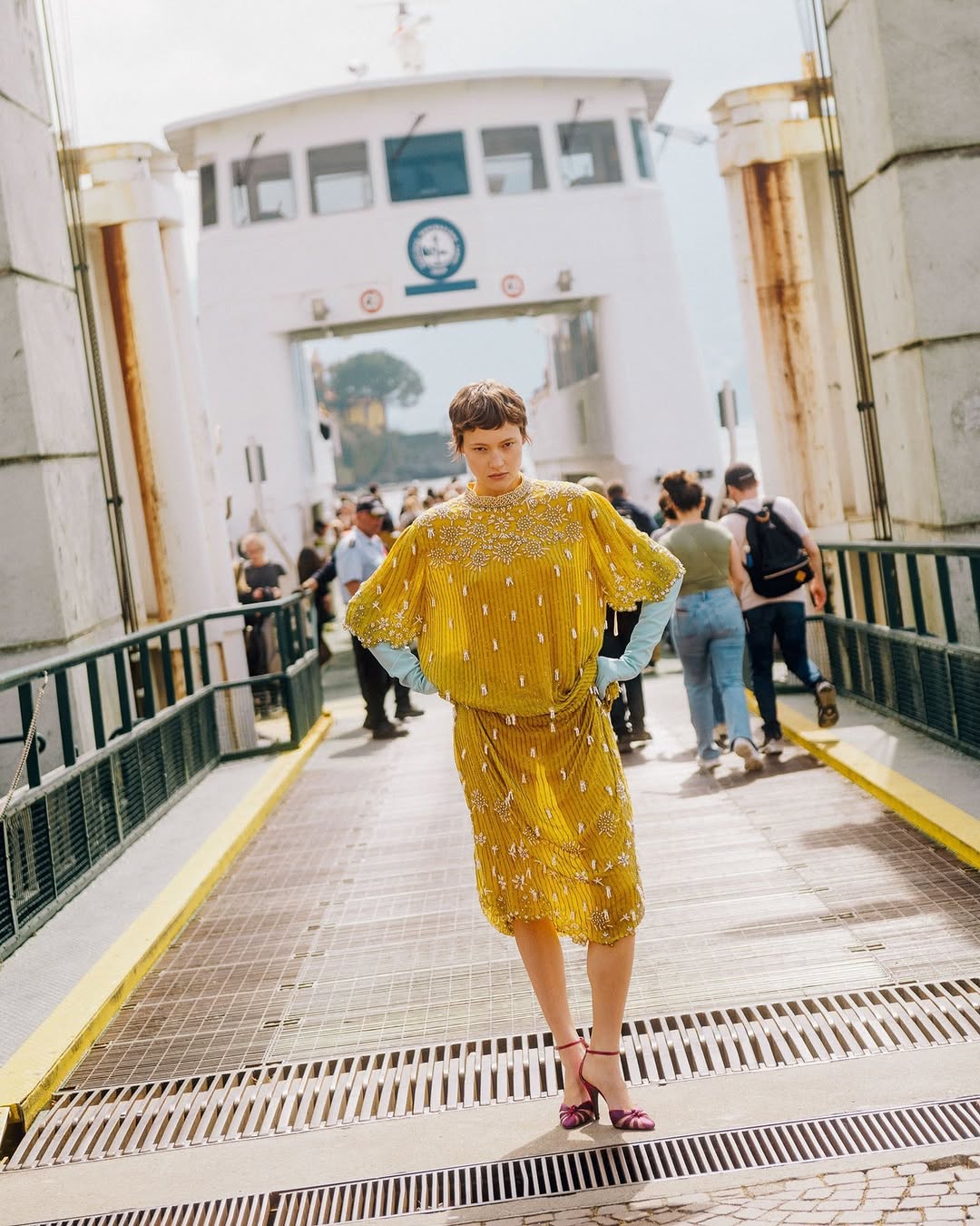 DARIA @dariaazolotova for @numerotokyo
Photographer_ @noemiottiliaszabo
Styling_ @sofialazzaristylist
Hair_ @livsaga
Makeup_ @manuela.balducci
Producers_ @rottamonti @tommxso
THANKS @lindenstaub