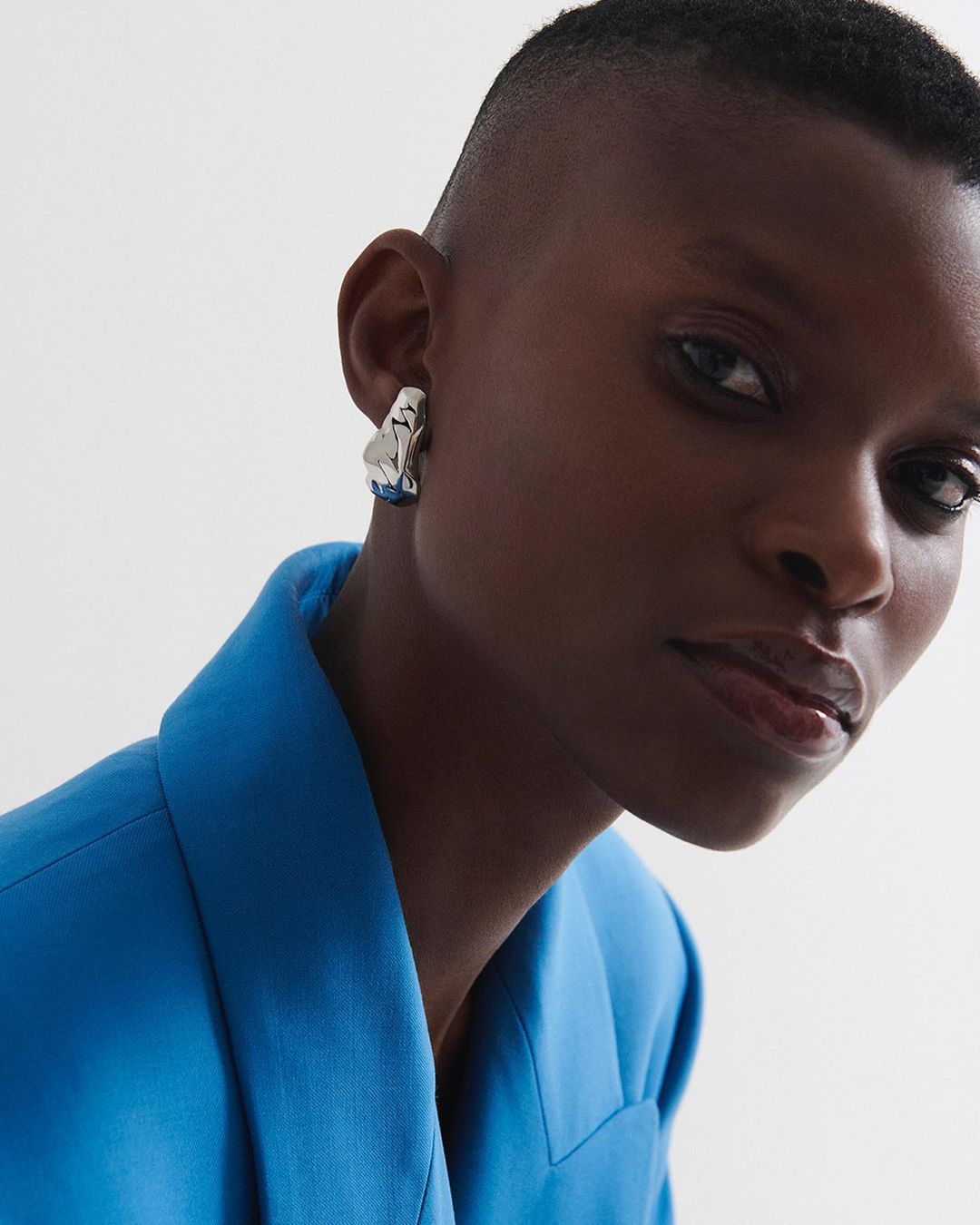 Issue Magazine |  Nov. 21