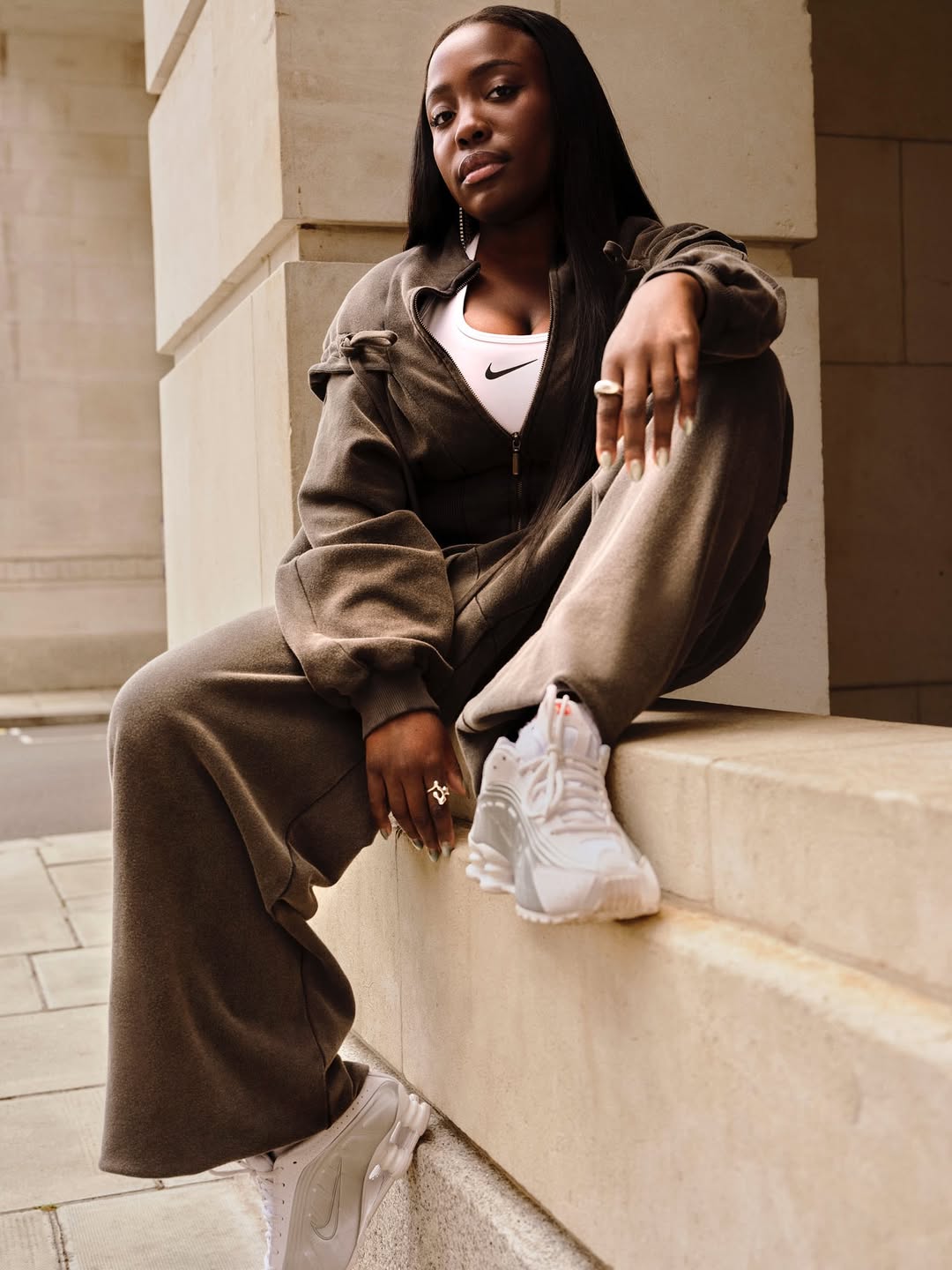 Buzz White X British Vogue Sep. 25