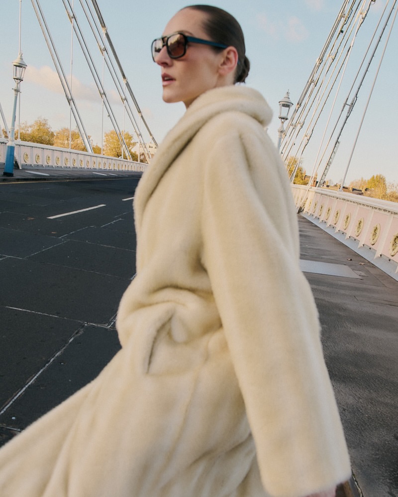 Ellie Hemsley X de Savary London Dec. 25