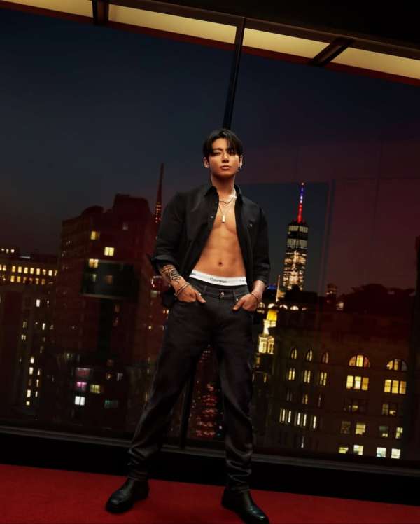 JUNG KOOK STARS IN CALVIN KLEIN’S LASTEST C...