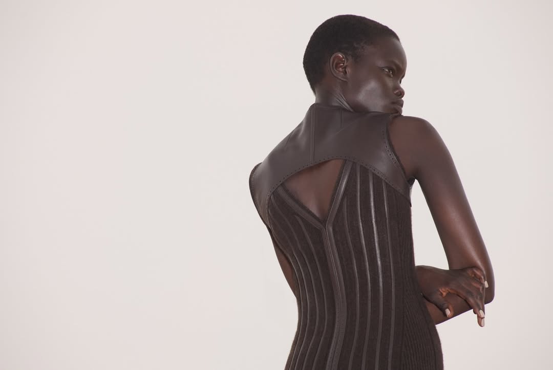 LE MONDE D’HERMÈS CAMPAIGN PHOTOGRAPHED BY JOHNNY DUFORT

CLIENT: 
Hermès @hermes 

PHOTOGRAPHER: 
Johnny Dufort @johnnydufort

TALENT: 
Athiec Geng @athieccholmalel 
Larissa Moraes @larissamoraes 

STYLIST: 
Imruh Asha @imruh

HAIR STYLIST: 
Cyndia Harvey @cyndiaharvey

MAKEUP ARTIST: 
Thomas De Kluyver @thomasdekluyver

PRODUCTION: 
One Thirty-Eight Productions 
@onethirtyeightproductions 

LOCATION: Morocco