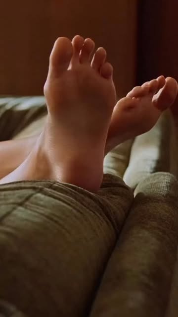 Icon status. Dakota Johnson @dakotajohnson....