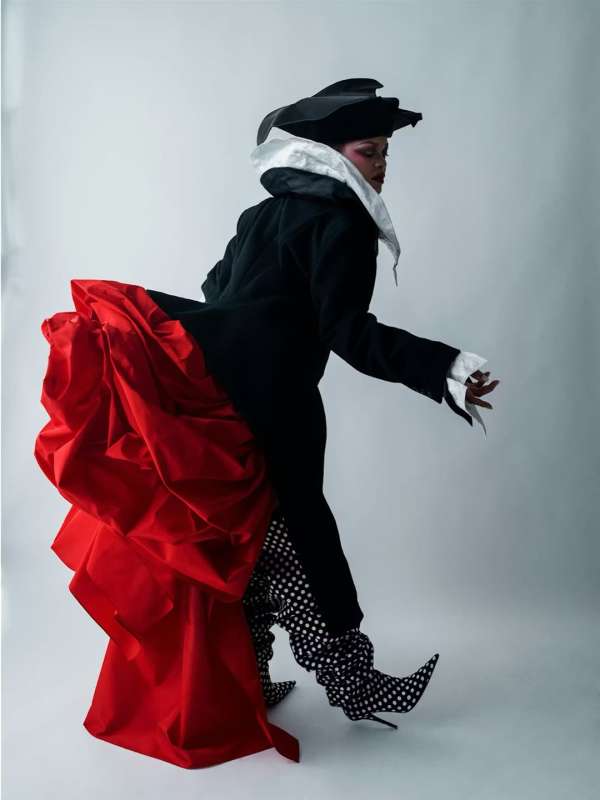 Rihanna @badgalriri & baby Rocki photograph...