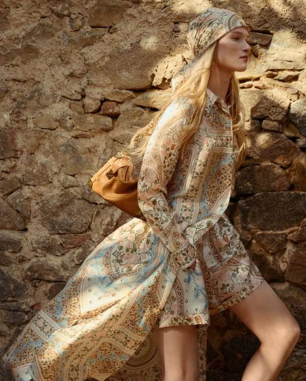 LOUIS VUITTON RESORT CAMPAIGN. PHOTOGRAPHED...