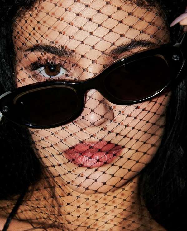 META GLASSES CAMPAIGN STARRING KYLIE JENNER...