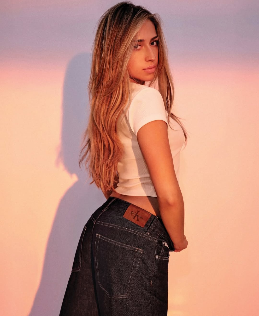 Calvin Klein’s Fall 2026 Denim Campaign starring Tate McRae @tatemcrae photographed & directed by Carlijn Jacobs @carlijnjacobs
CLIENT:
Calvin Klein @calvinklein
SVP, GLOBAL BRAND IMAGE:
Ben Keren @ben_keren
SR. DIRECTOR, GLOBAL CREATIVE:
Hollie Pollak @holliewouldnt
VP, FASHION OFFICE:
Leila Thurtell @lelectra
SVP, BRAND COMMUNICATIONS + CULTURE:
Lila Staab
SVP, EXECUTIVE PRODUCER:
Carrie Provenzano @carrieprov
VP, PRODUCTION:
Dina Chappo @deens79
TALENT:
Tate McRae @tatemcrae
PHOTOGRAPHER / DIRECTOR:
Carlijn Jacobs @carlijnjacobs
DOP:
Kelly Jeffrey @kellyjeffrey
STYLIST:
Emilie Kareh @emimikareh
HAIR STYLIST:
Evanie Frausto @evaniefrausto
MAKEUP ARTIST:
Fara Homidi @farahomidi
MANICURIST:
Megumi Yamamoto @megumiyamamotonyc
MOVEMENT DIRECTOR:
Mauro Van De Kerkhof @maurovdkerkhof
SET DESIGN:
Andy Hillman @andyhillmanstudio
PRODUCTION :
One Thirty-Eight Productions @onethirtyeightproductions
LOCATION:
New York, New York