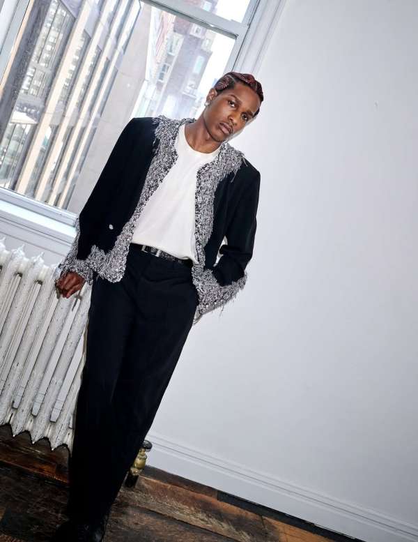 W Magazine China 2026 VOL. 4 The Love Issue...
