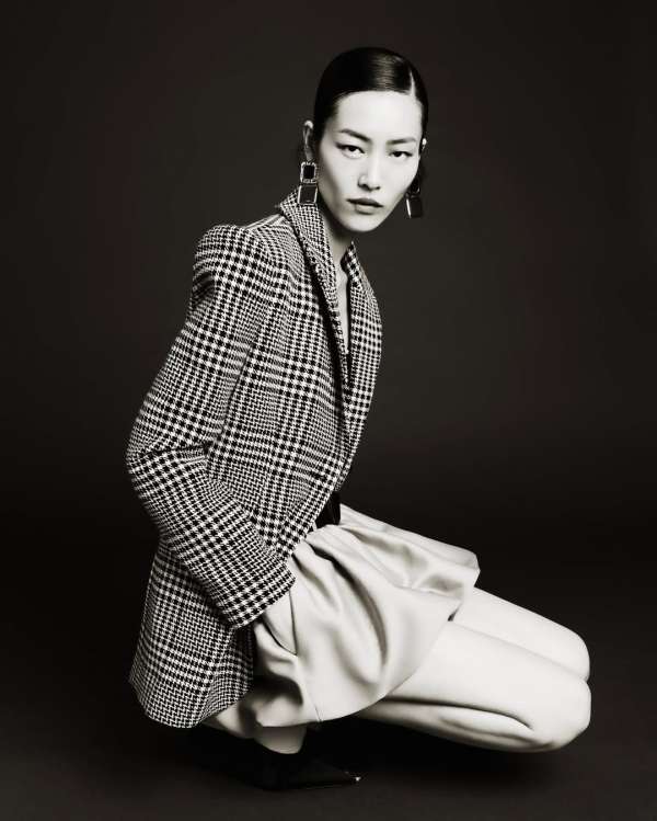 Cover 2 of Summer Issue TTA26 @thetravelalm...